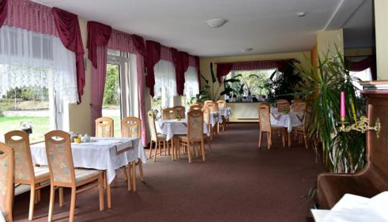 Frühstücksraum innerhalb des Restaurants - Pension Schwesinger Schwesinger