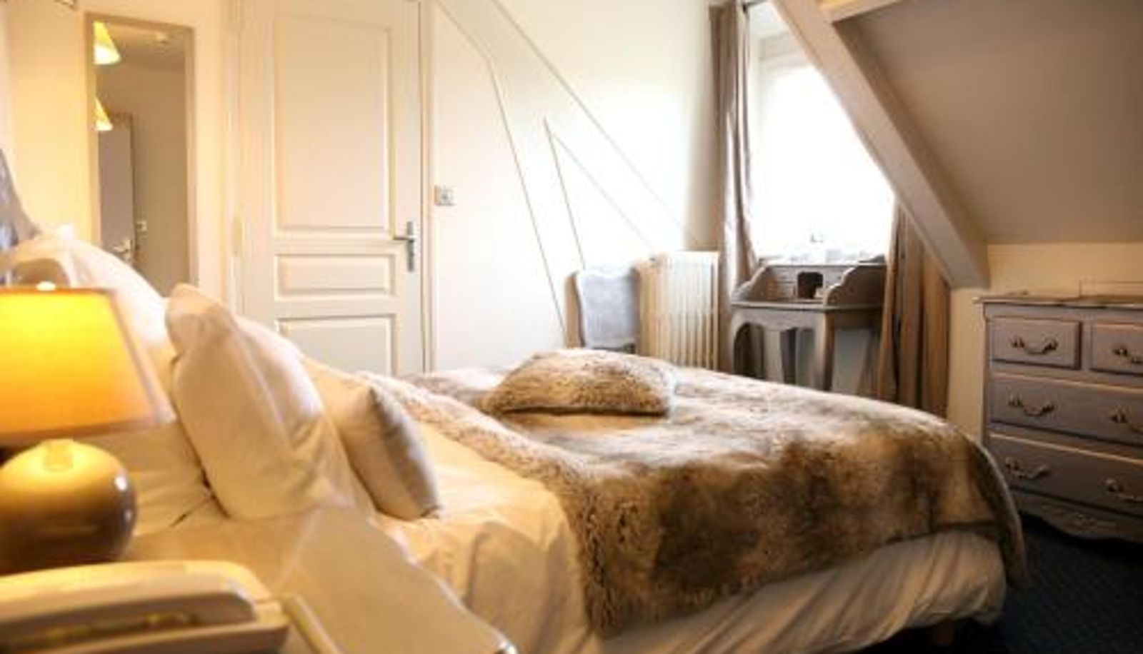 Room - Cit'Hotel La Villa Julia