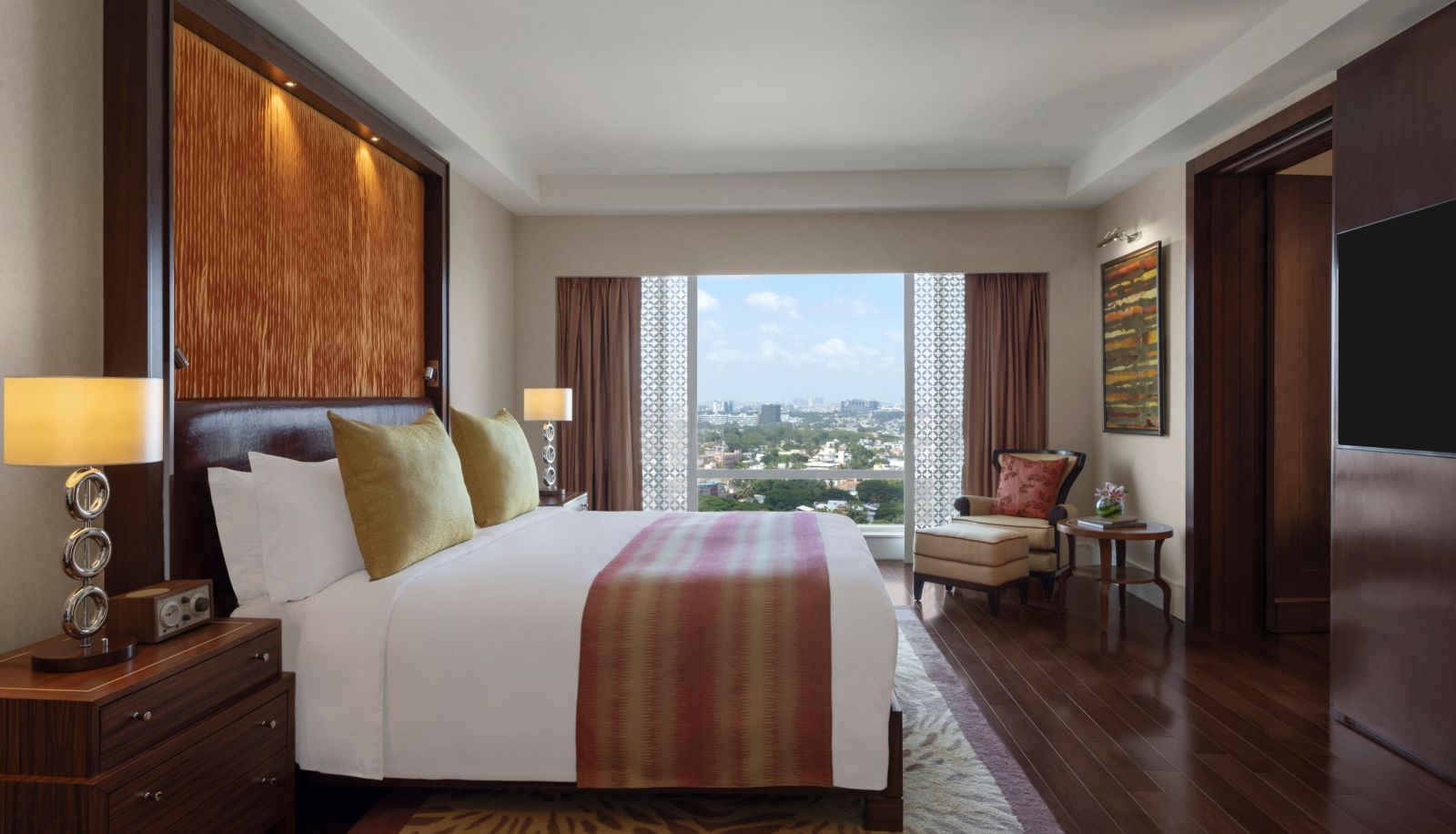 Zimmer - The Ritz-Carlton Bangalore