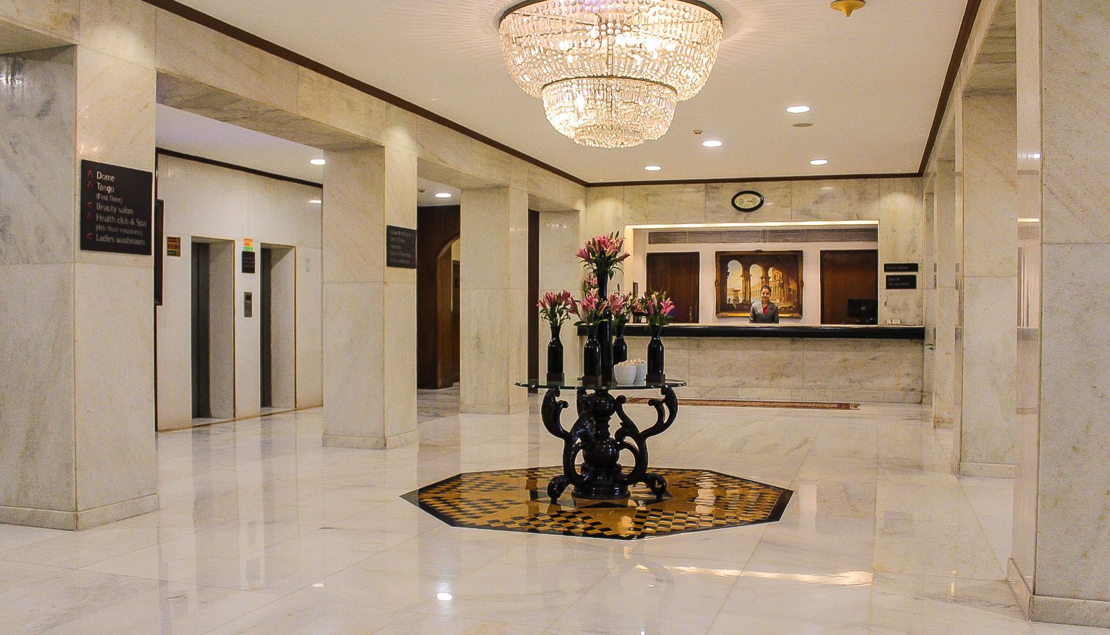 Lobby - Ambassador New Delhi - IHCL SeleQtions