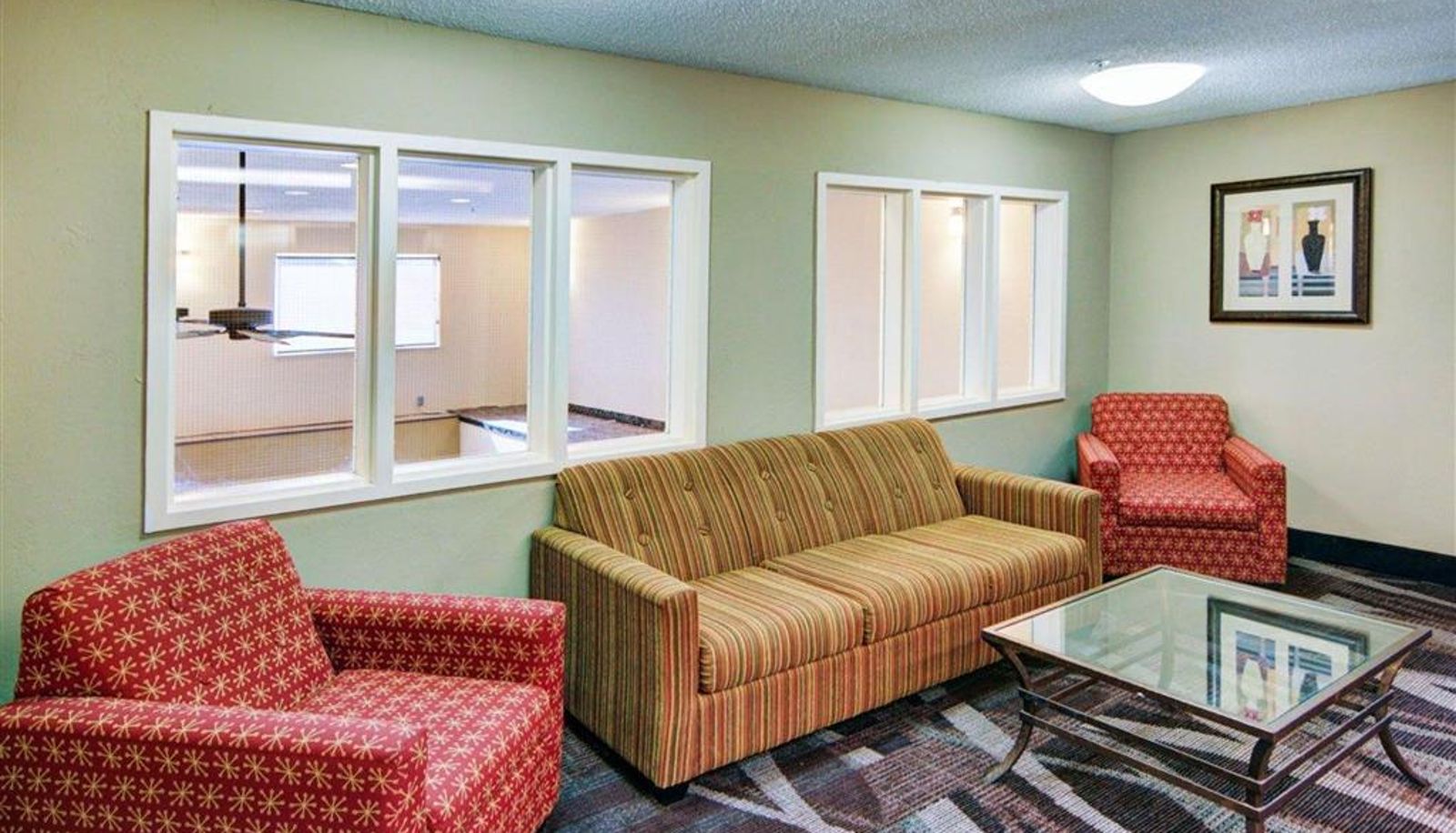 Hall - Comfort Suites Longview North