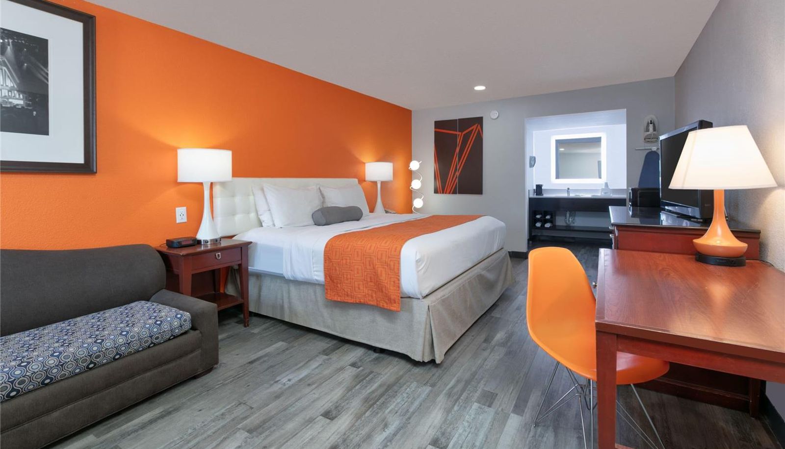 Room - Howard Johnson by Wyndham San Marcos