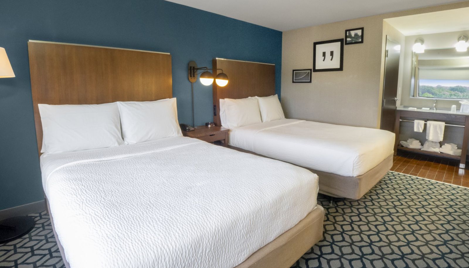 Zimmer - Crowne Plaza NIAGARA FALLS NY - RIVERSIDE by IHG
