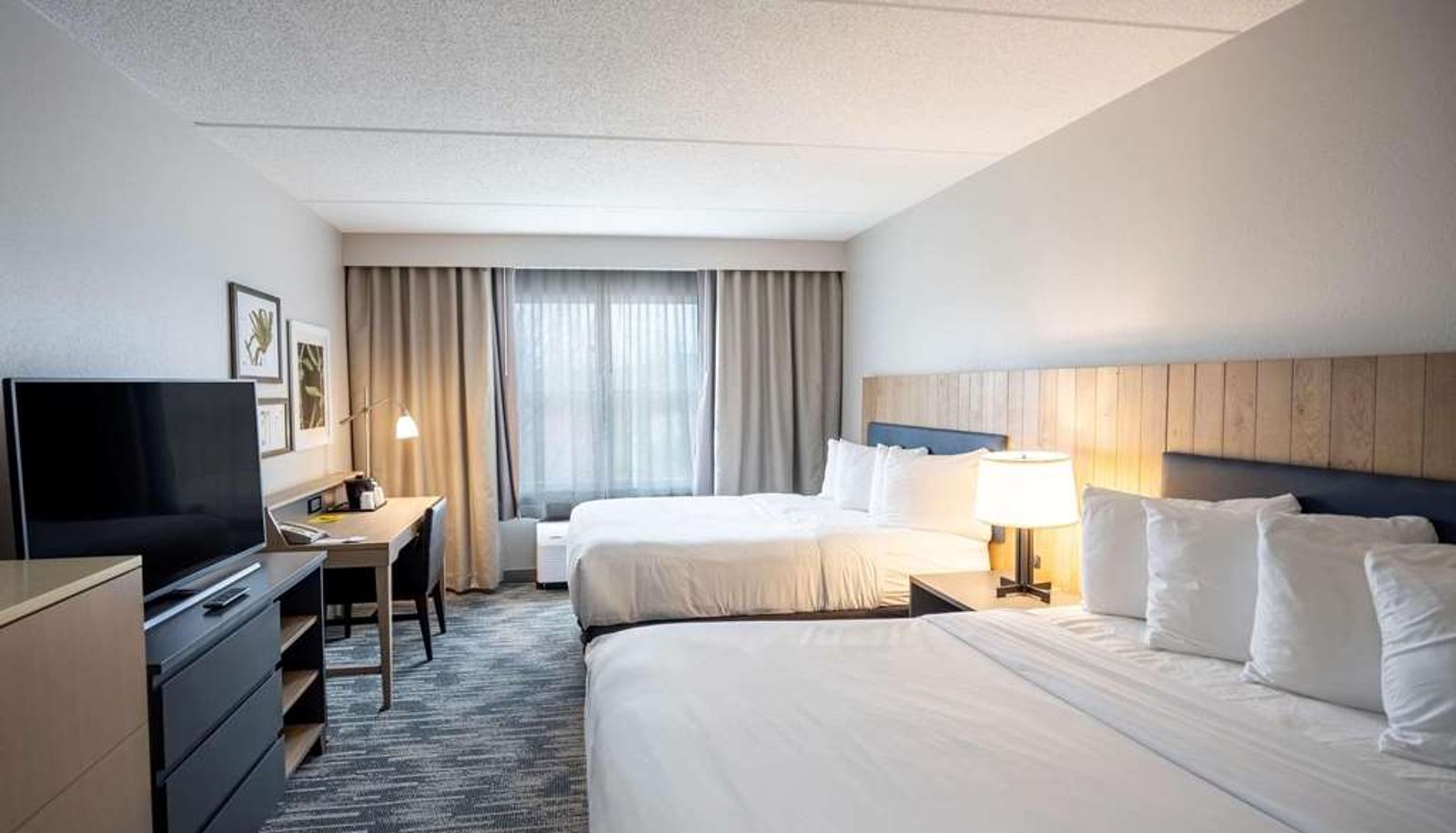 Zimmer - Country Inn & Suites by Radisson State College (Penn State Area) PA