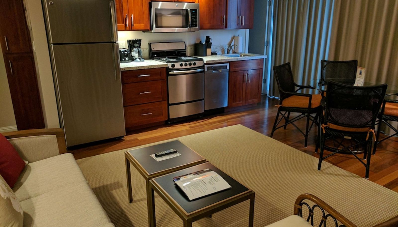 Suite - The Imperial Hawaii Resort