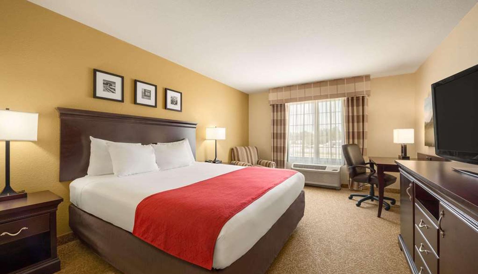 Zimmer - Country Inn & Suites by Radisson Minot ND