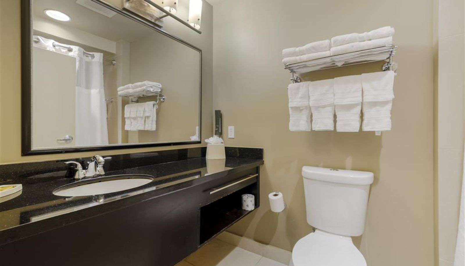 Room - Best Western Plus Miami Airport North Hotel & Suites