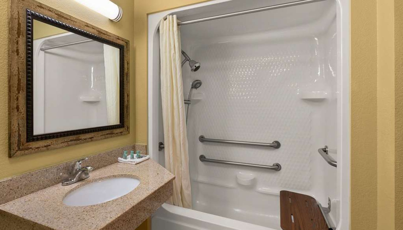 Zimmer - Best Western Willits Inn