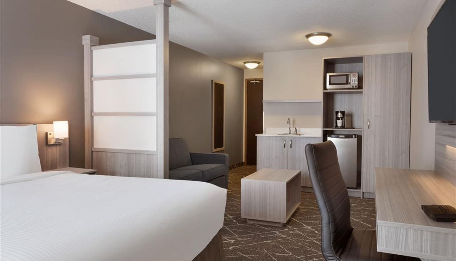 Room - Microtel Inn & Suites by Wyndham Lloydminster