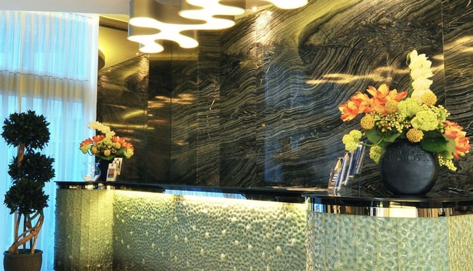 Rezeption - d'primahotel Mega Kuningan