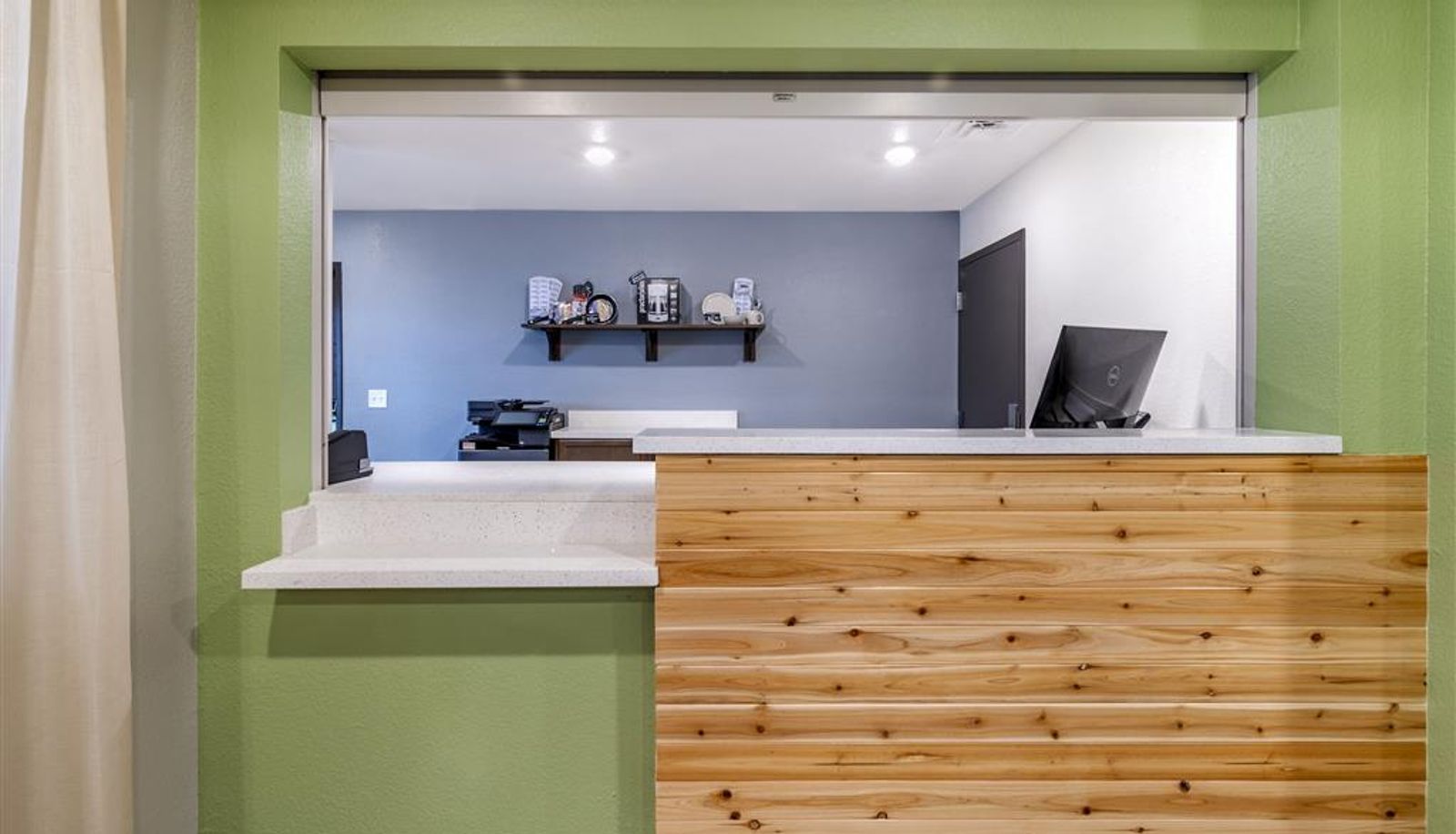 Lobby - WoodSpring Suites Brunswick