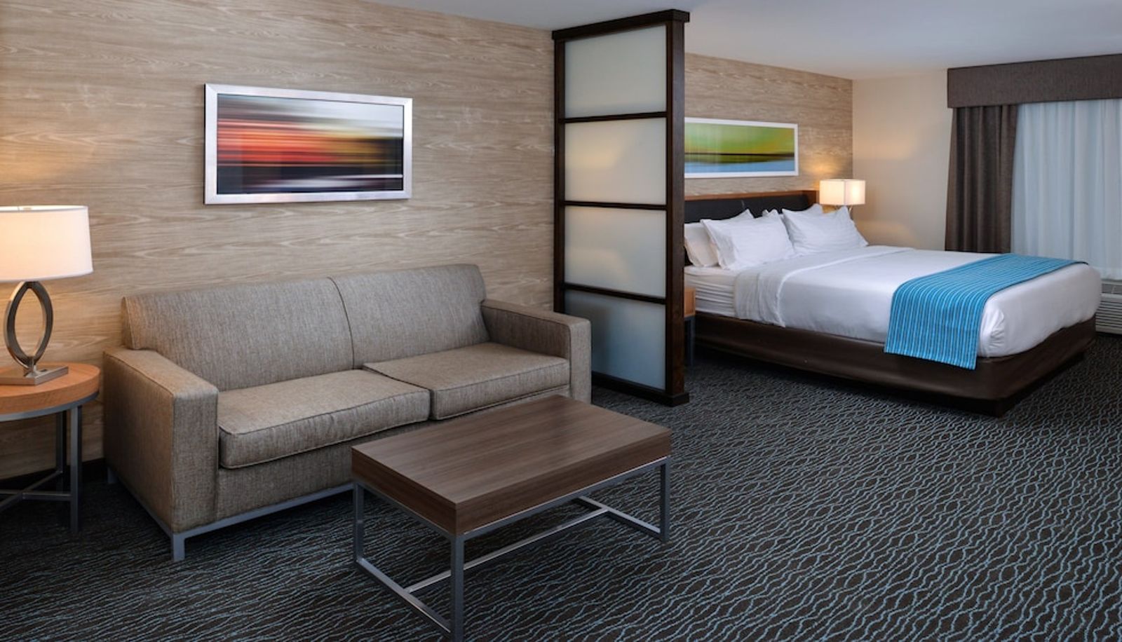 Superior room (double) - Holiday Inn & Suites EDMONTON ARPT - CONFERENCE CTR by IHG