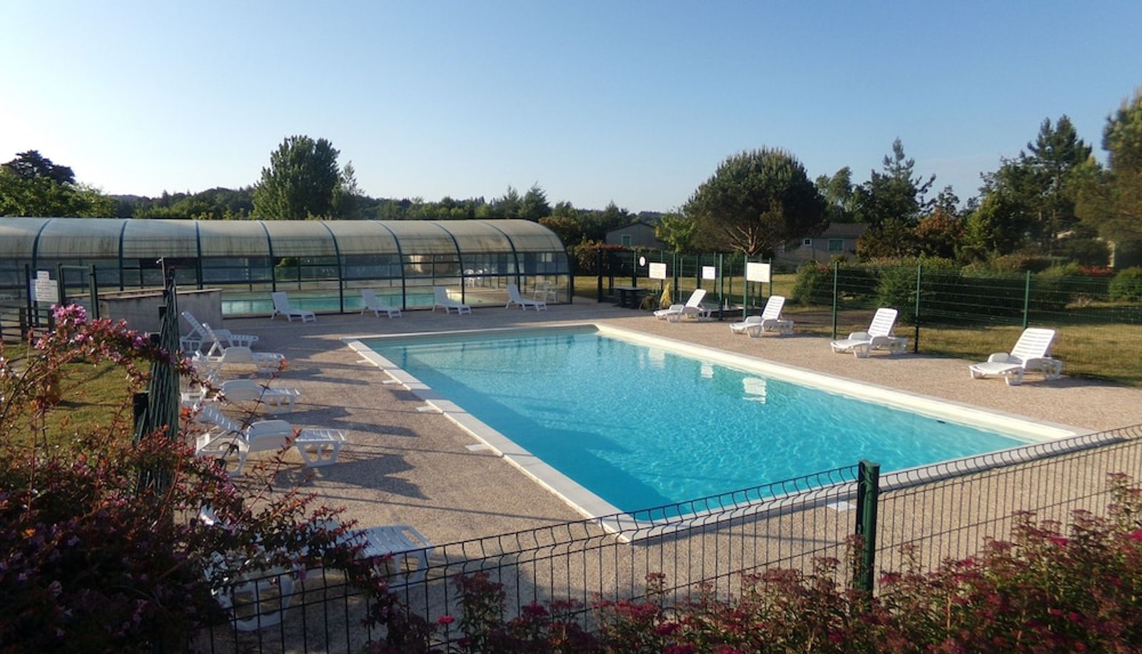 Pool - Terres de France - Les Hameaux de Miel