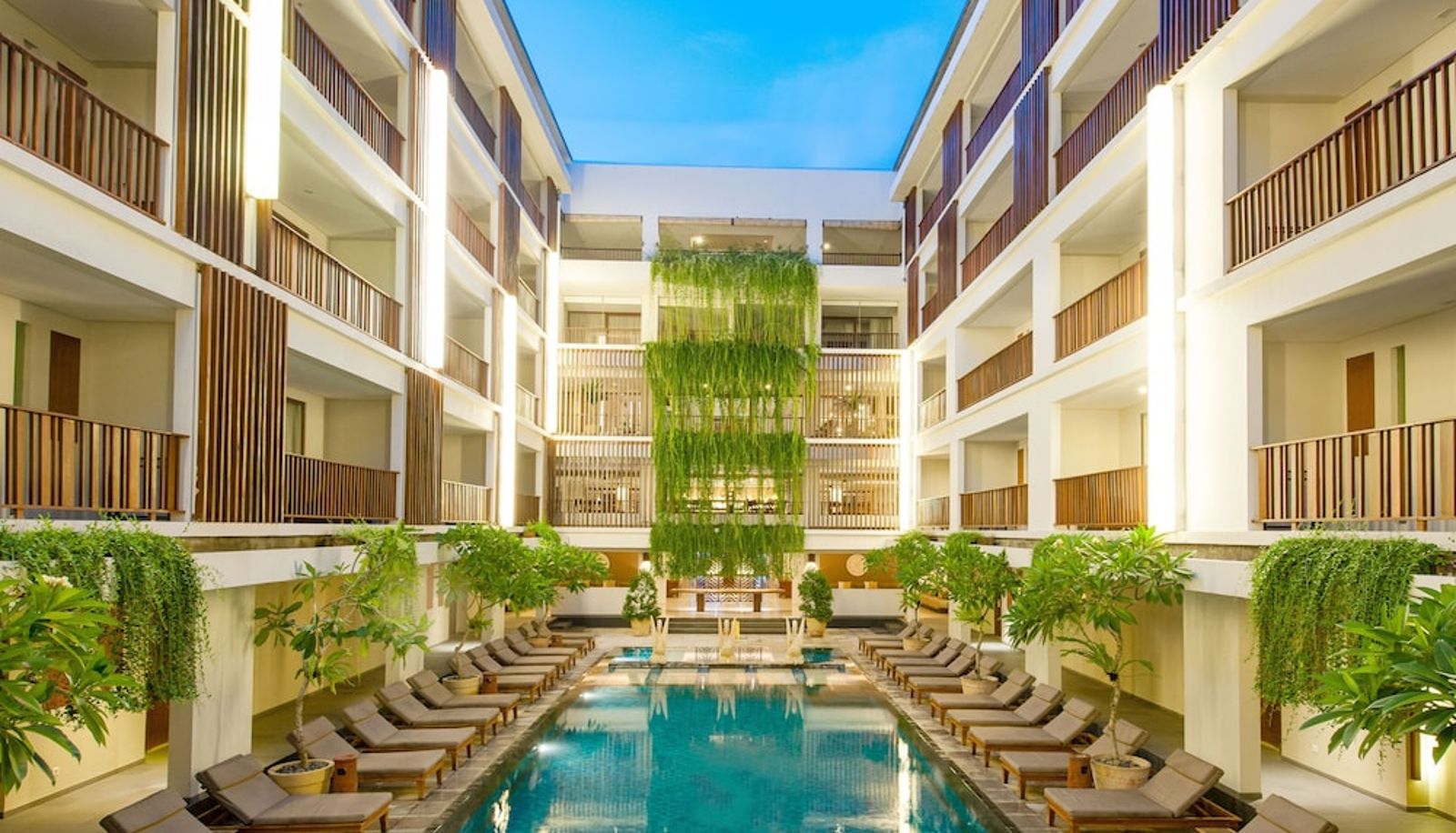 Piscine - The Magani Hotel and Spa