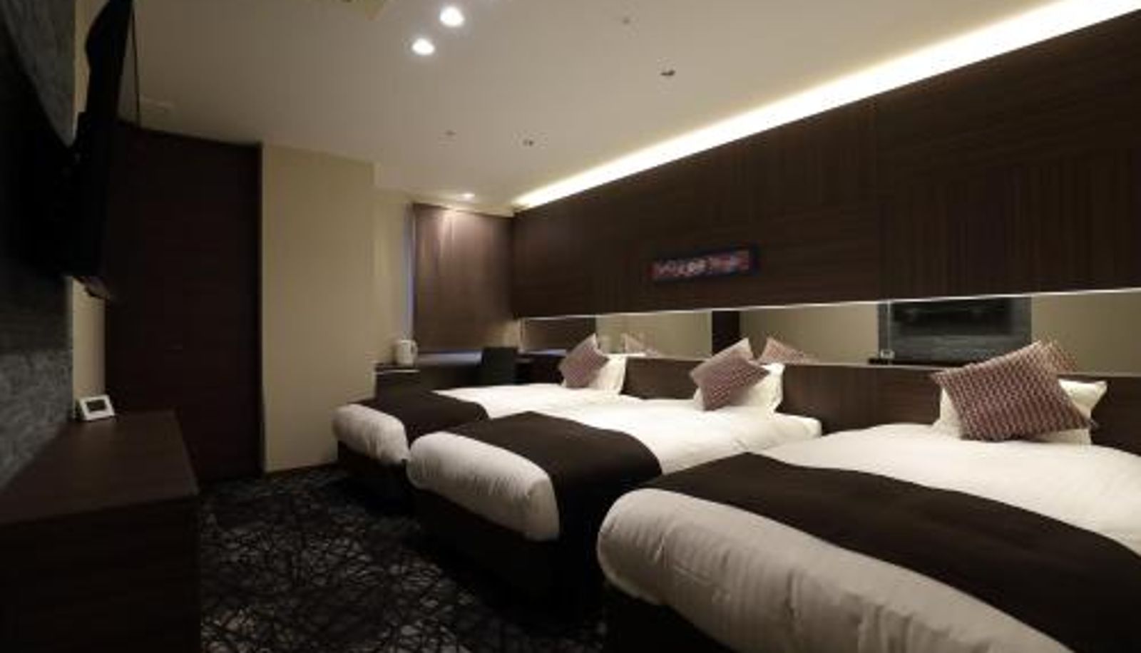 Tripla - Osaka Teikoku Hotel
