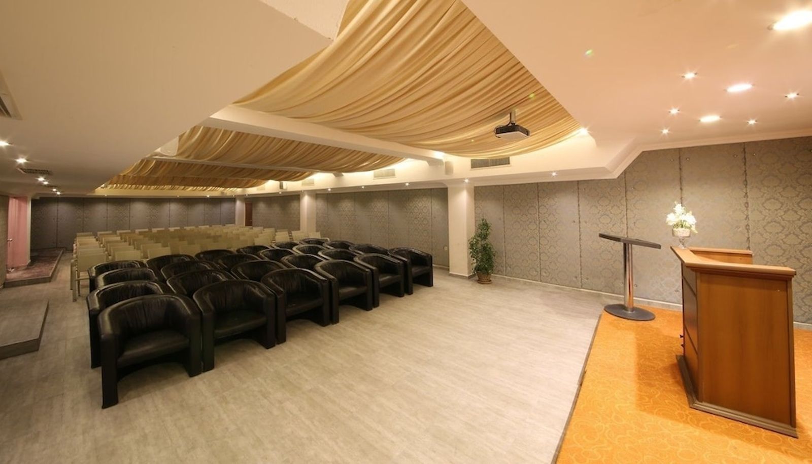 Meeting room - Lâ€™ETOILE BEACH HOTEL - All inclusive