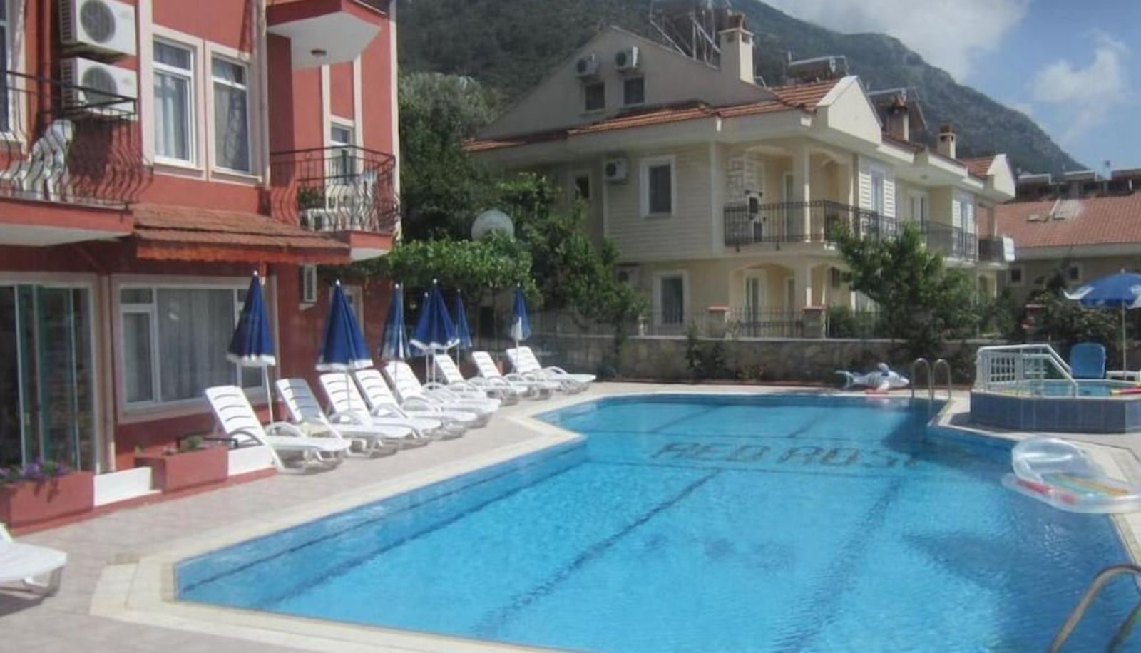 Pool - Red Rose Hotel