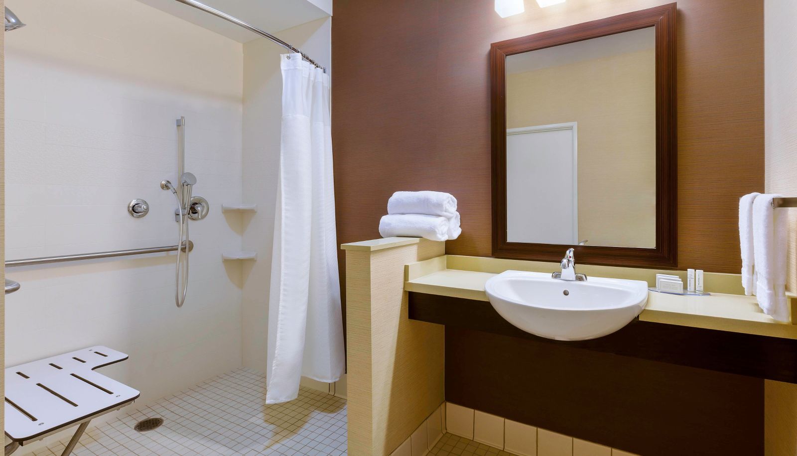 Zimmer - Fairfield Inn and Suites by Marriott Riverside Corona Norco