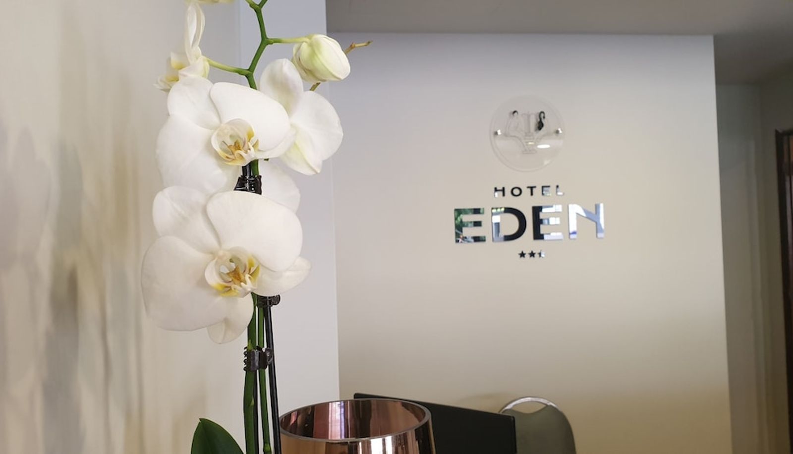 Reception - Eden