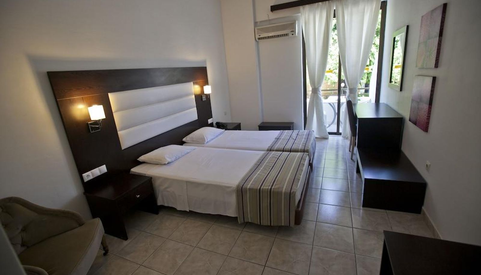 Pokój czteroosobowy - Sivila Hotel