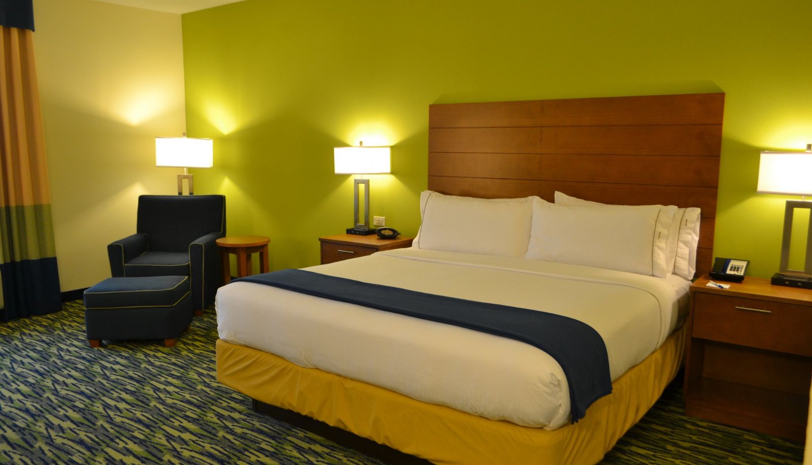 Room - Holiday Inn Express & Suites MIDLAND SOUTH I-20 by IHG