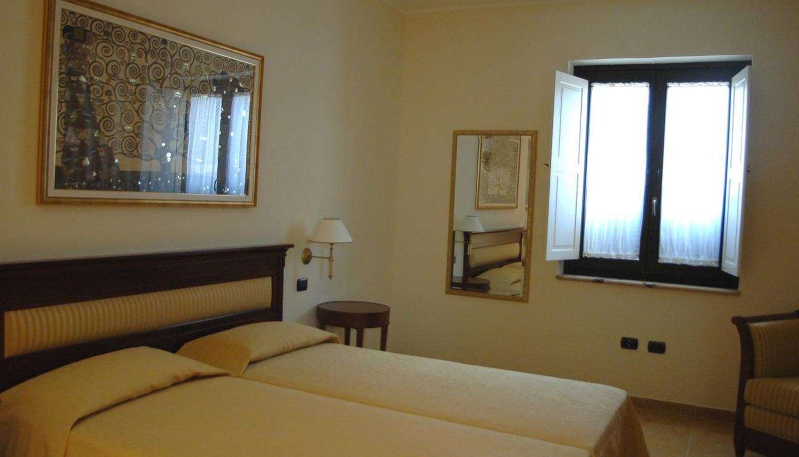 Room - HOTEL VECCHIA VIBO
