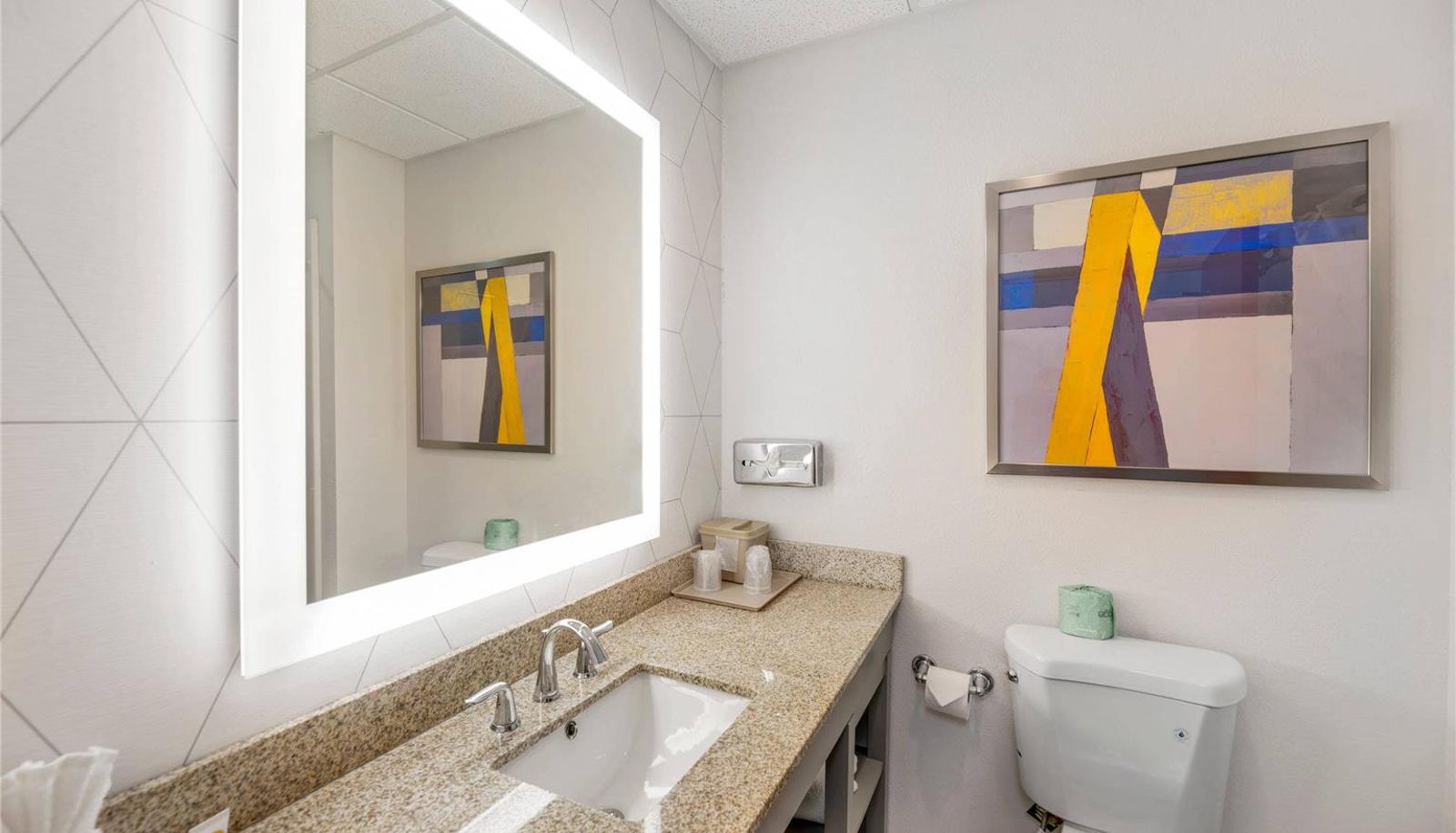Room - Comfort Suites Pecos