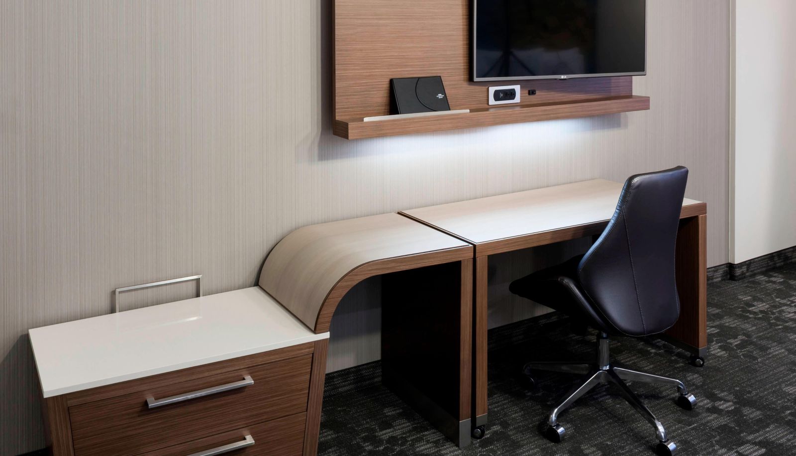 Room - Courtyard by Marriott Houston North-Shenandoah