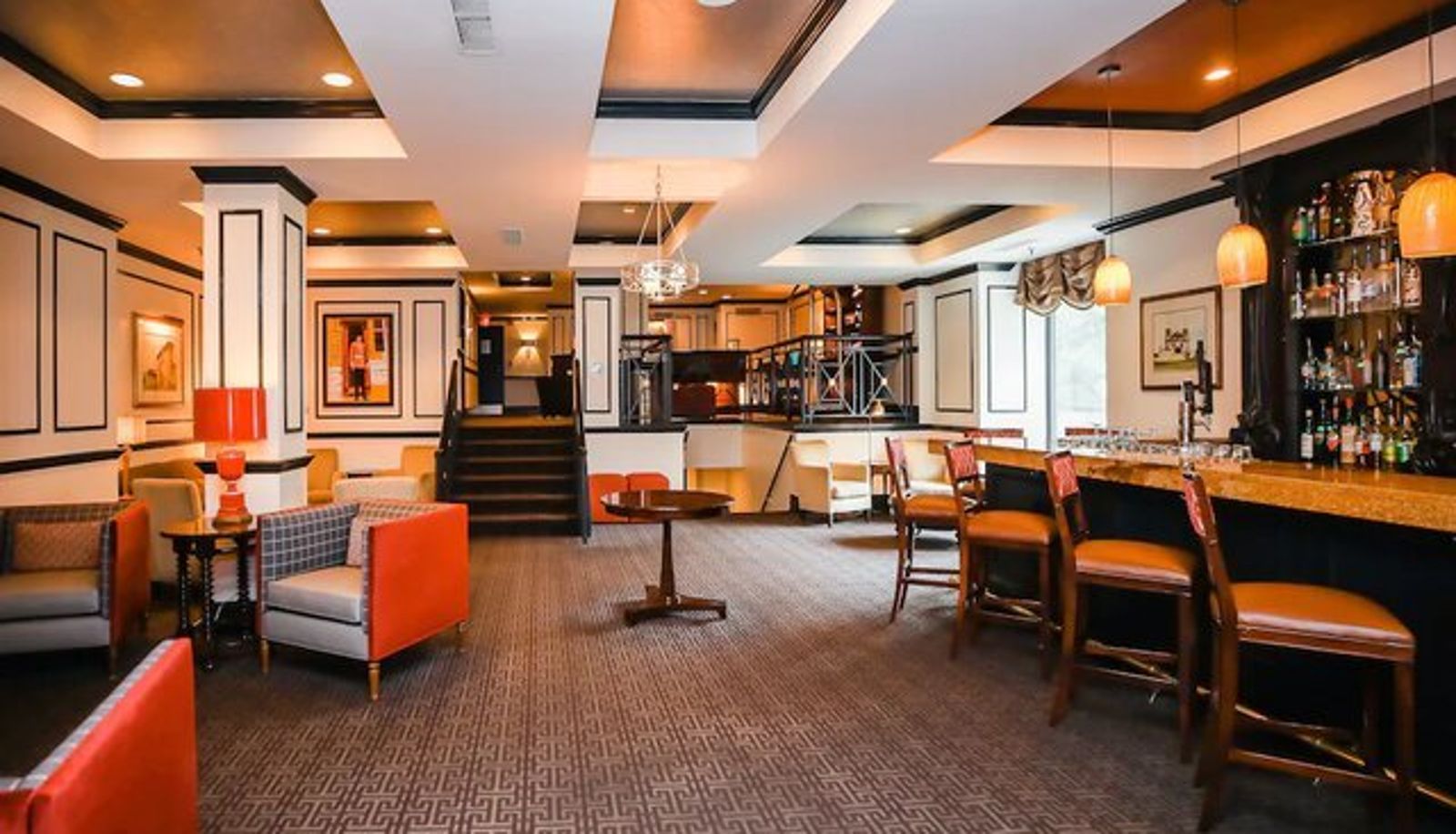 Bar - The Dunhill Hotel