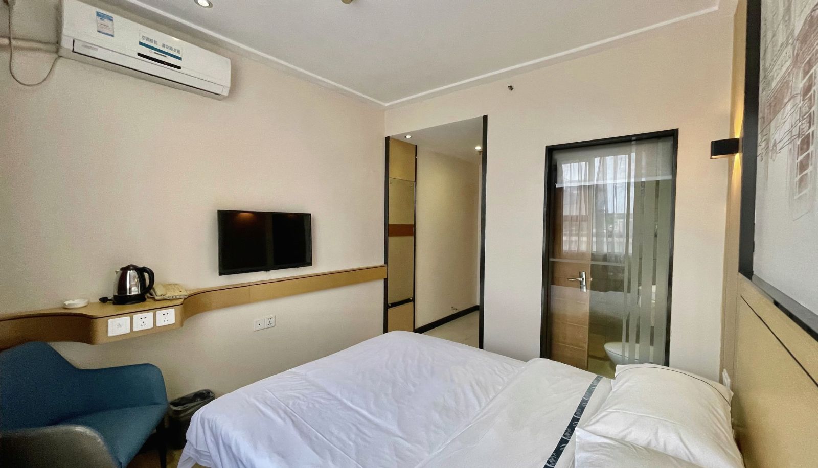 Zimmer - City Convenient Hotel (Guilin Wayao Wholesale City Store)
