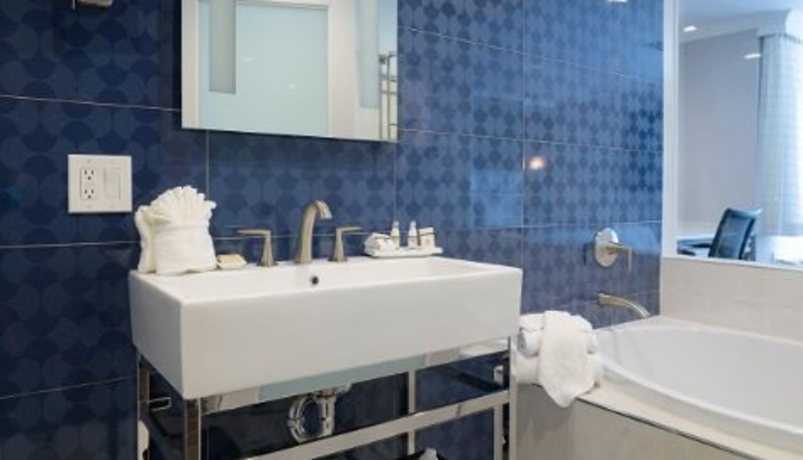 Zimmer - Woodcrest Hotel