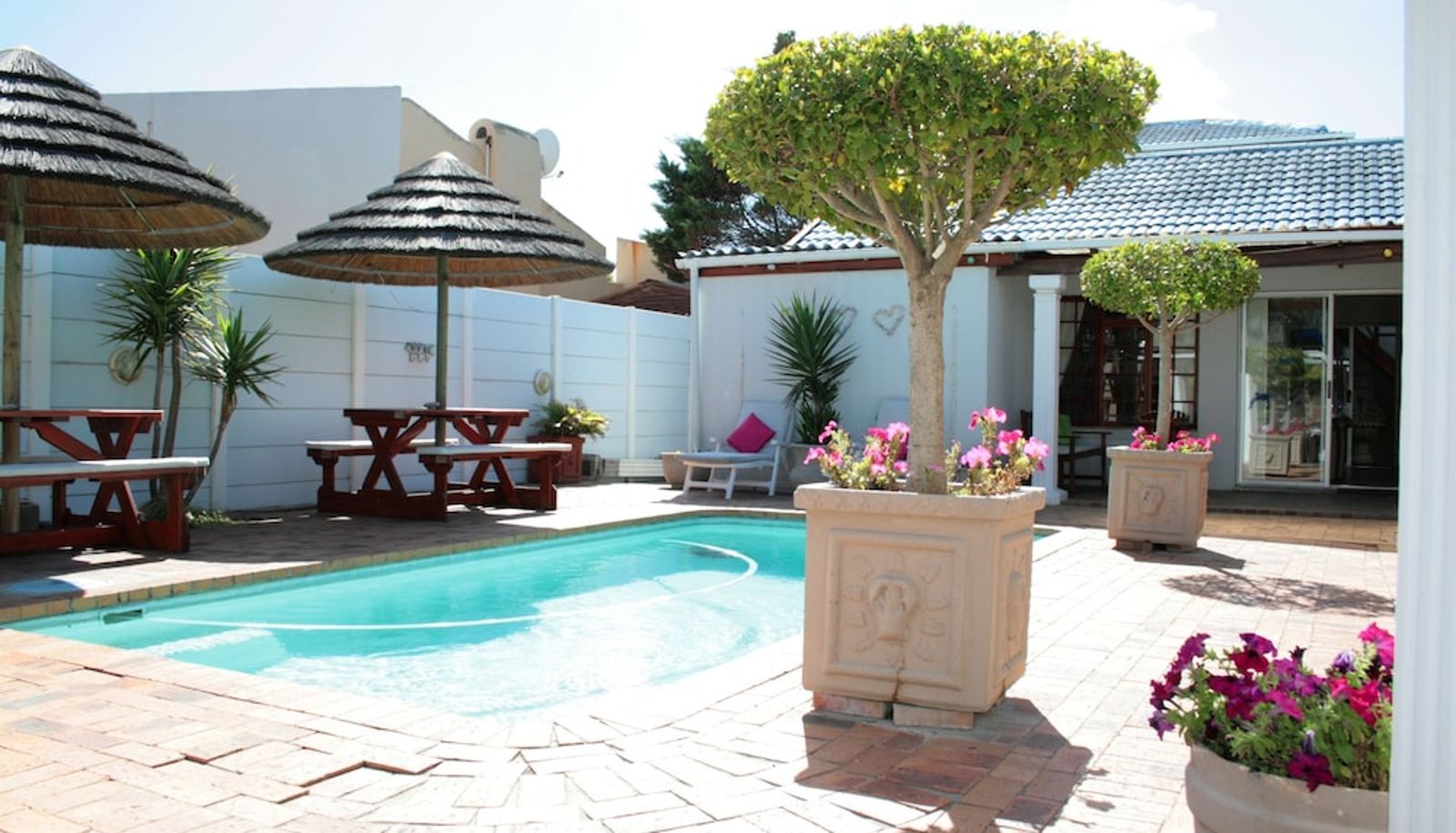 Pool - Blouberg Dolphin Inn