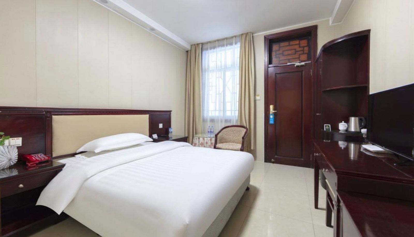 Room - Huairong Hotel (Huaihua Railway Station Store)