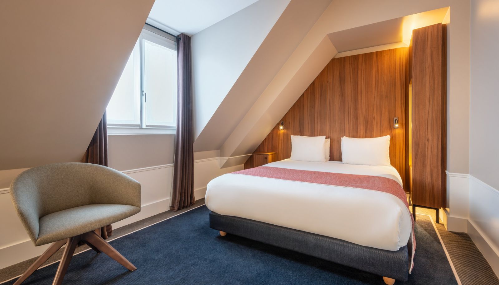 Camera - HOLIDAY INN BASTILLE by IHG