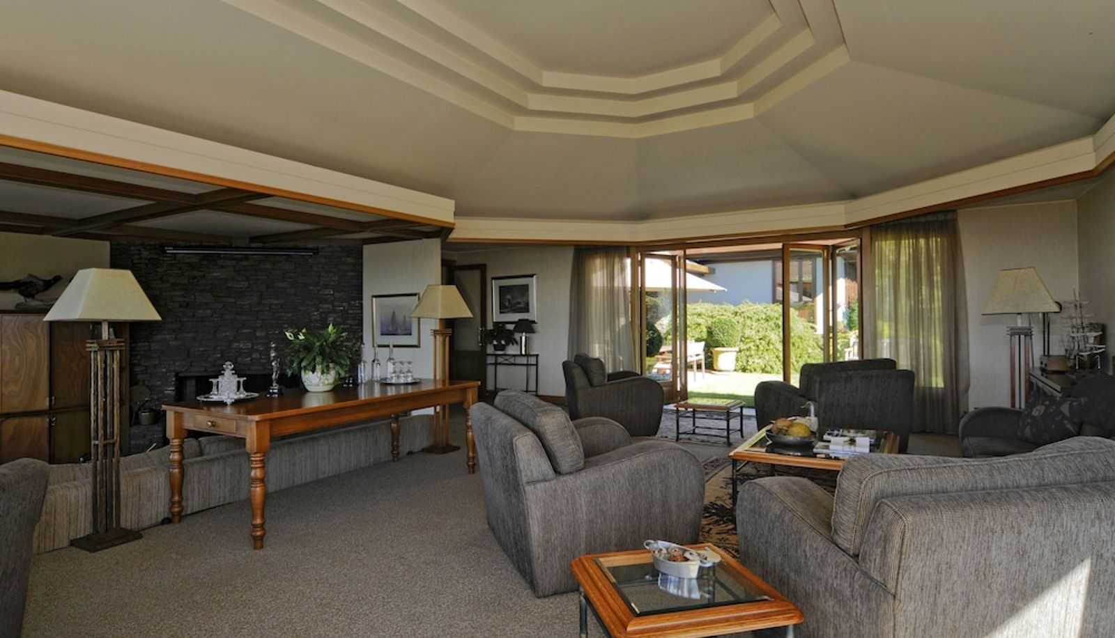 Info - Lake Taupo Lodge