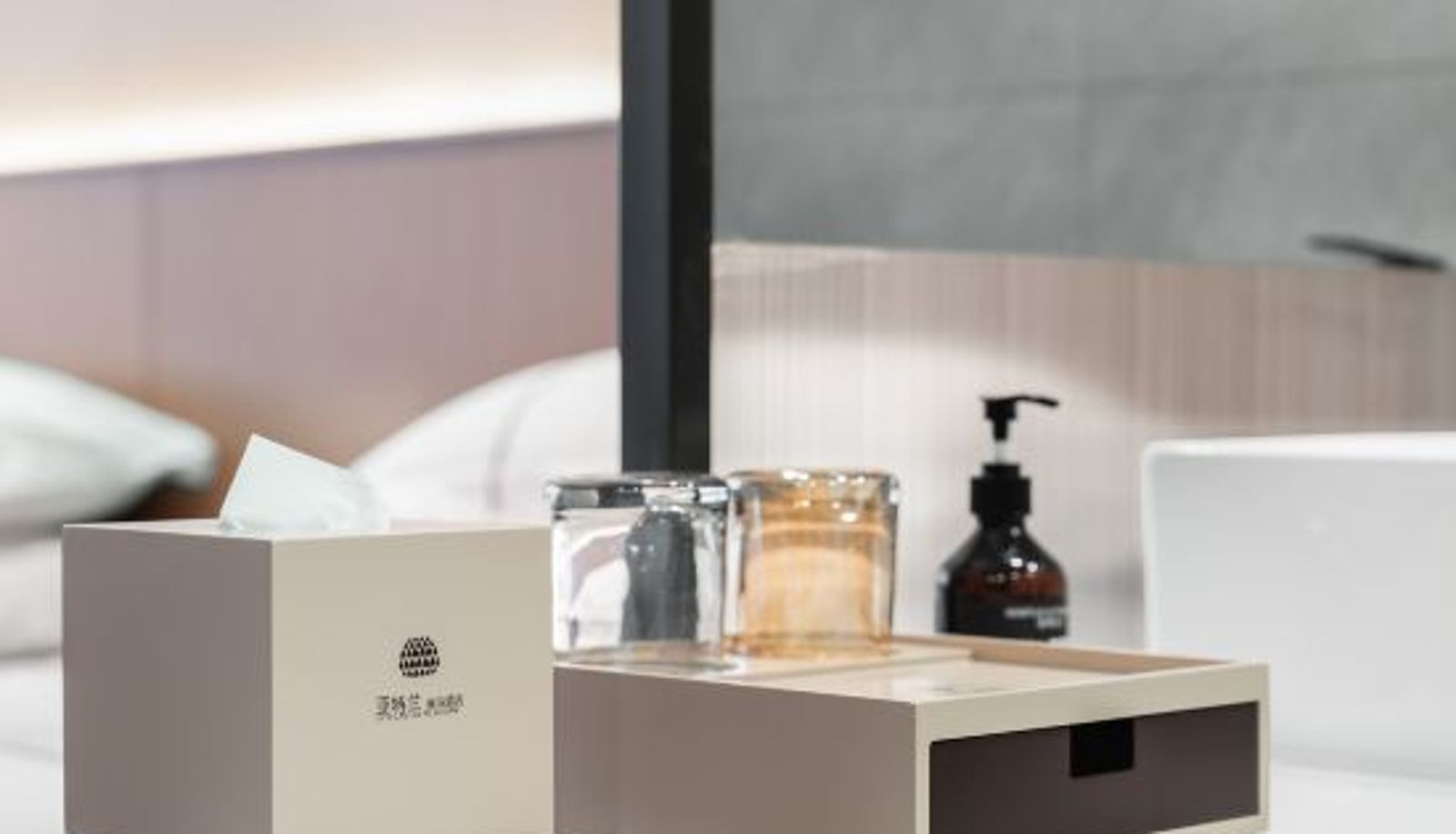 Zimmer - Atlanta Regal Hotel