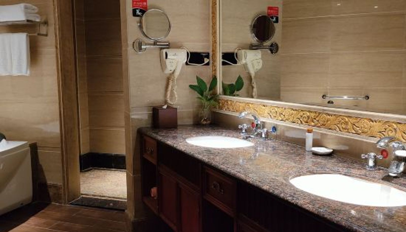 Zimmer - Guangning Overseas Chinese Hotel