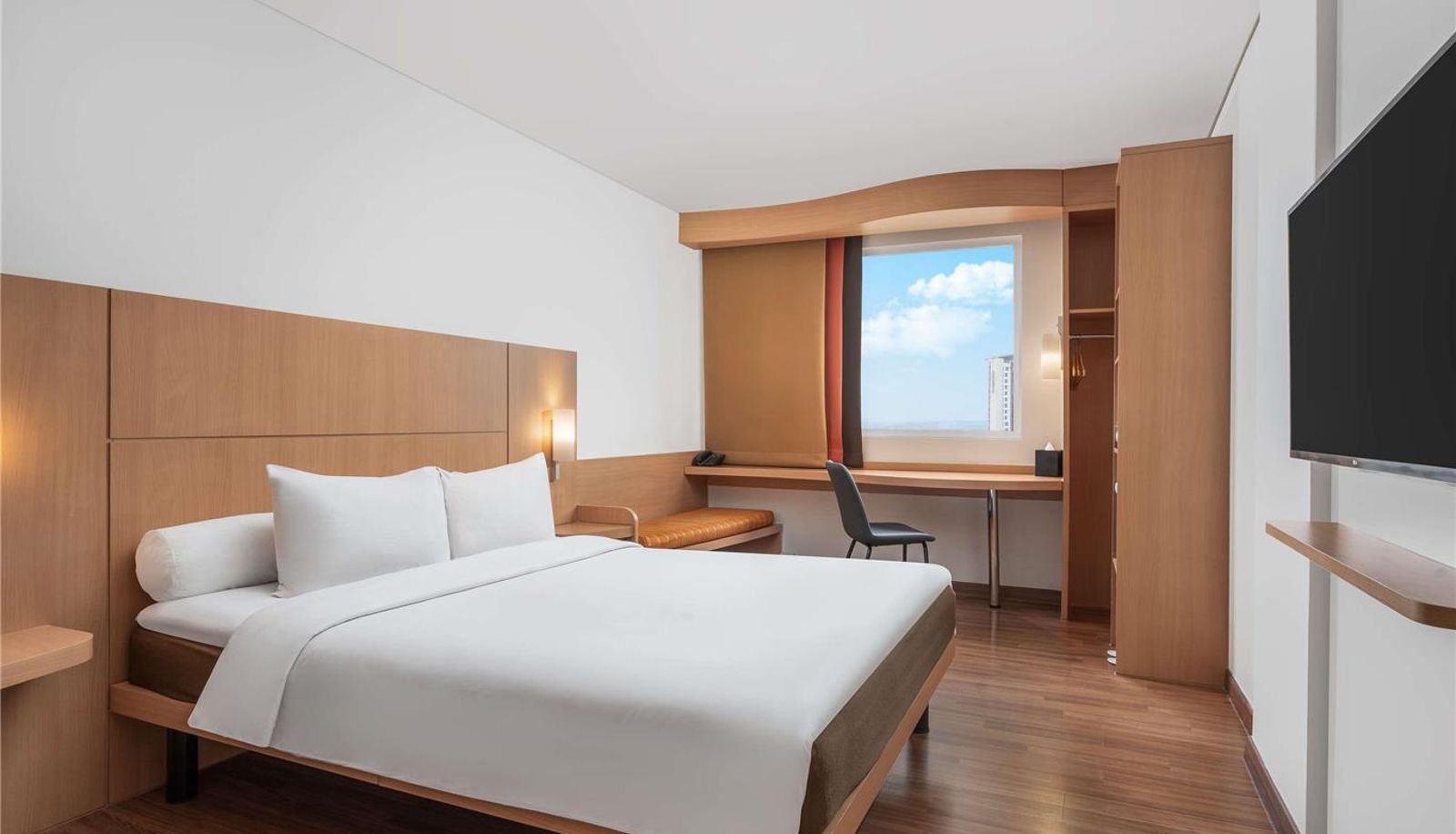 Zimmer - ibis Gading Serpong