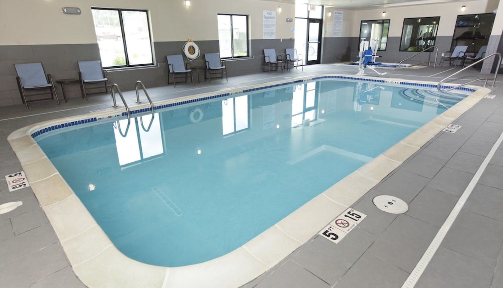 Pool - Holiday Inn Express & Suites OMAHA SOUTH - RALSTON ARENA by IHG