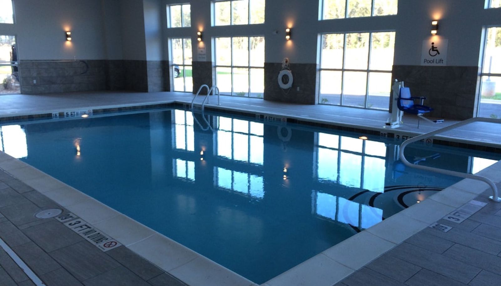 Pool - Holiday Inn Express & Suites ALBANY by IHG