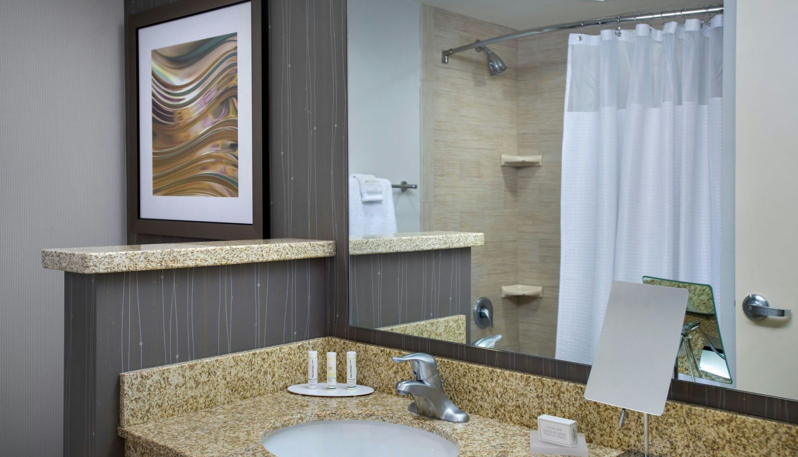 Zimmer - Courtyard by Marriott Philadelphia Lansdale