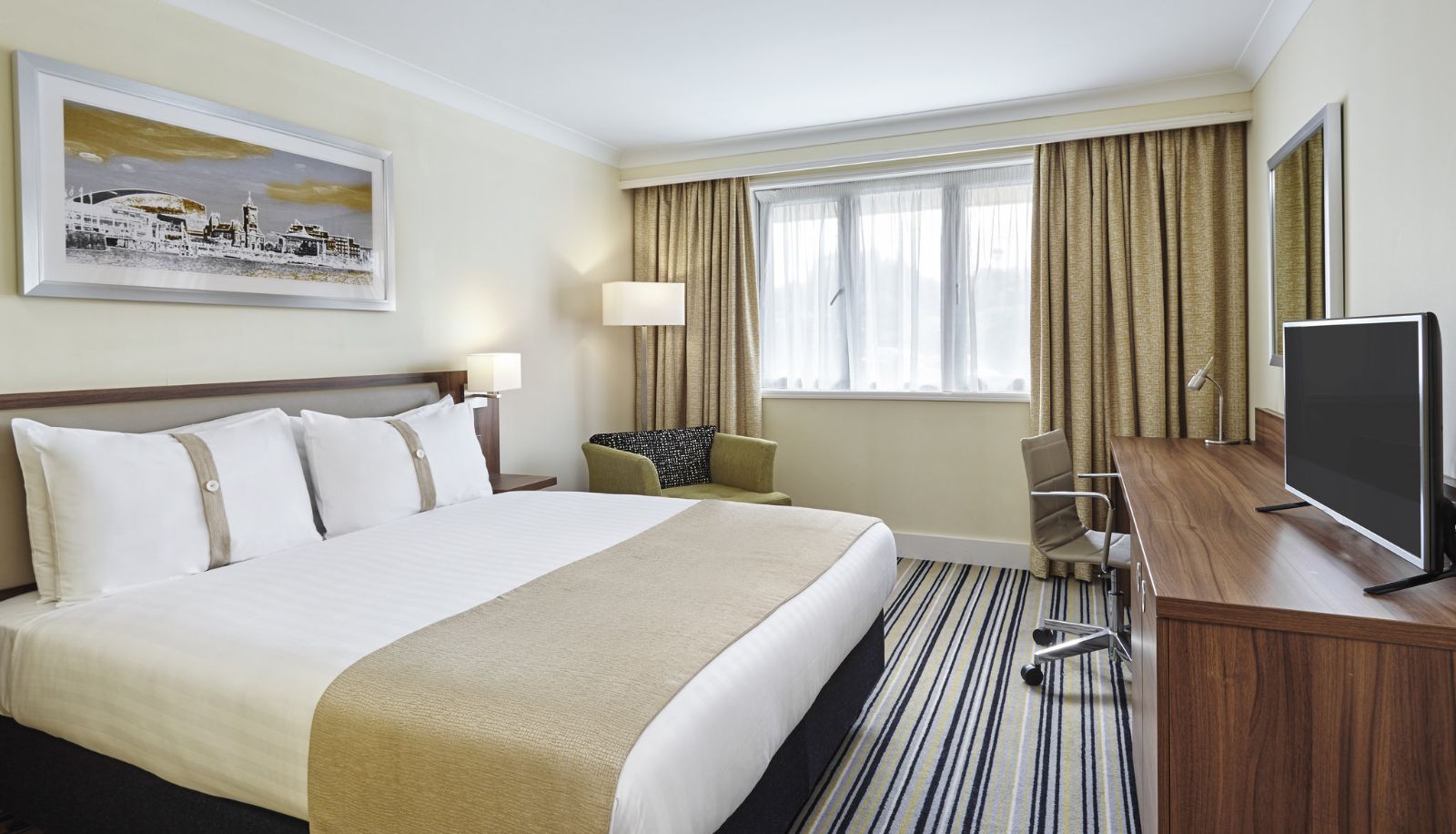Zimmer - JCT.32 by IHG Holiday Inn CARDIFF - NORTH M4