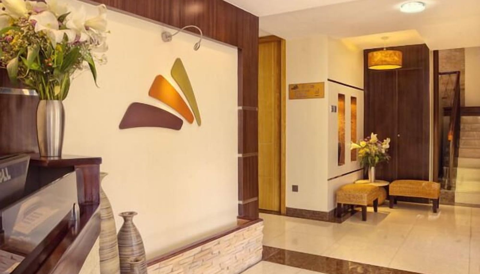 Reception - REATA APARTMENT HOTEL