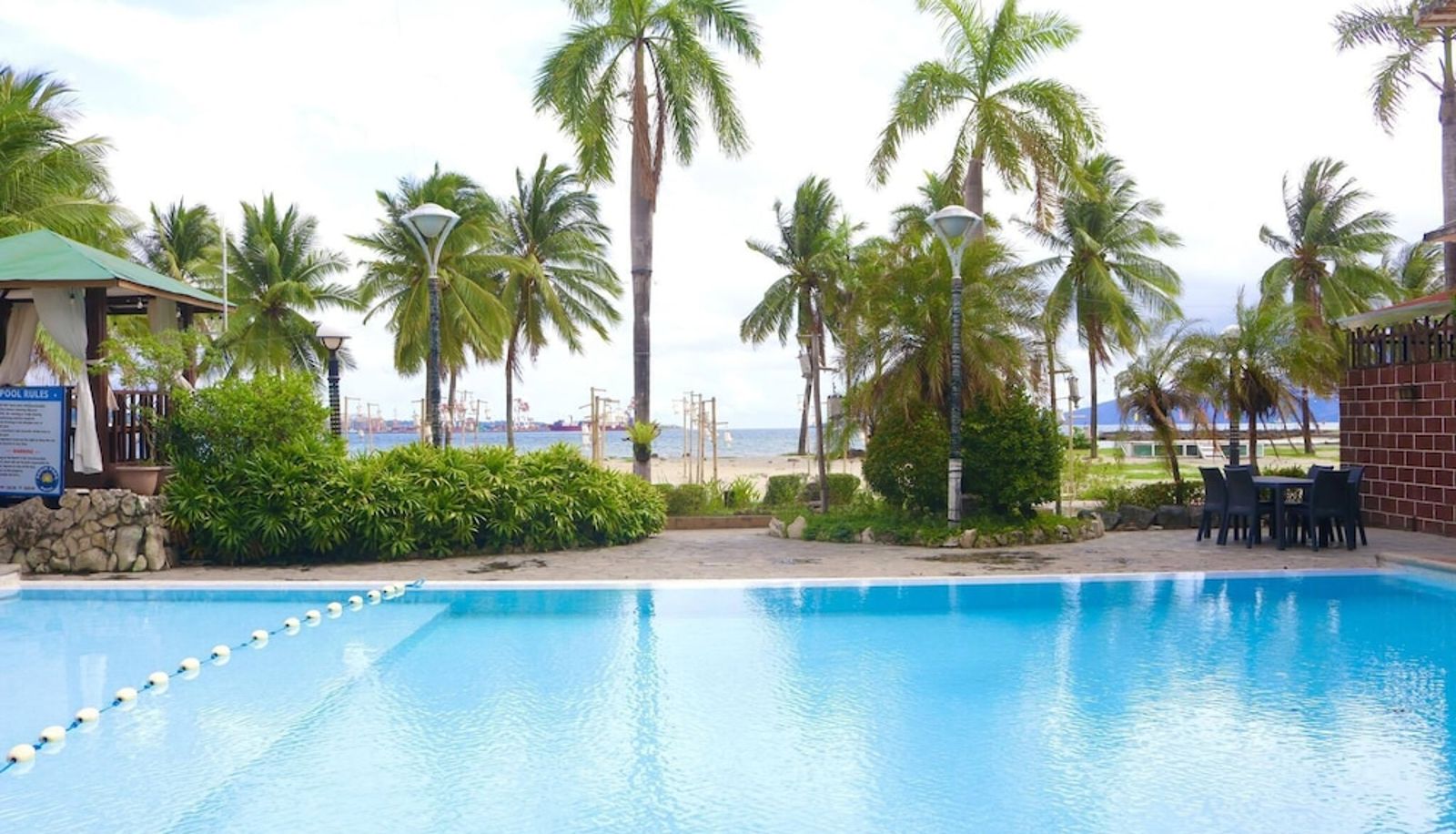 Zwembad - Subic Park Hotel