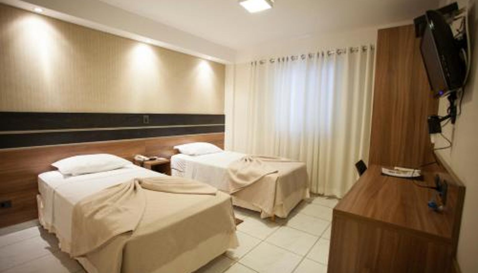 Info - Estoril Hotel