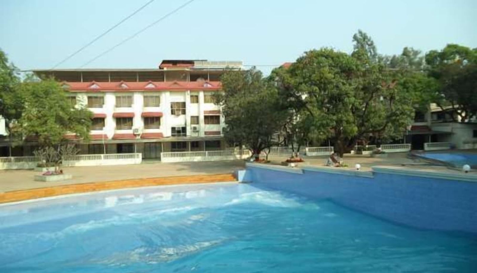 Zwembad - United-21 Retreat