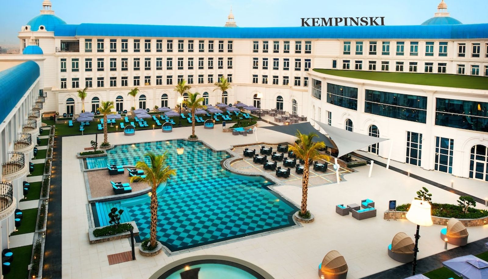 Pool - Kempinski Palace Cairo