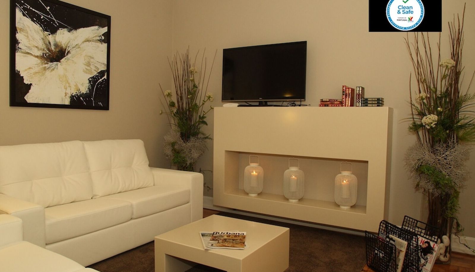 Hall - Castilho House