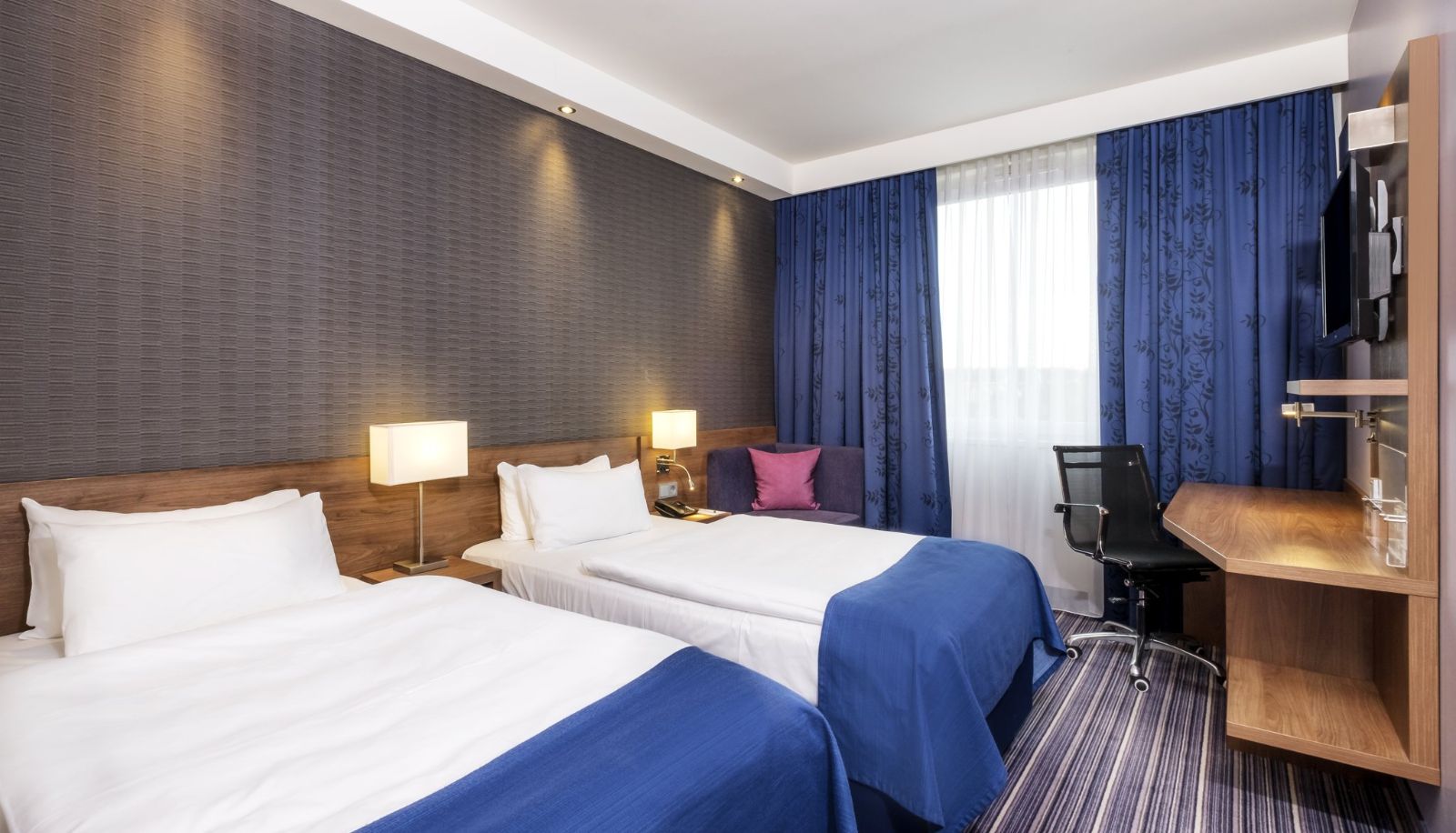 Pokój - Holiday Inn Express FRIEDRICHSHAFEN by IHG