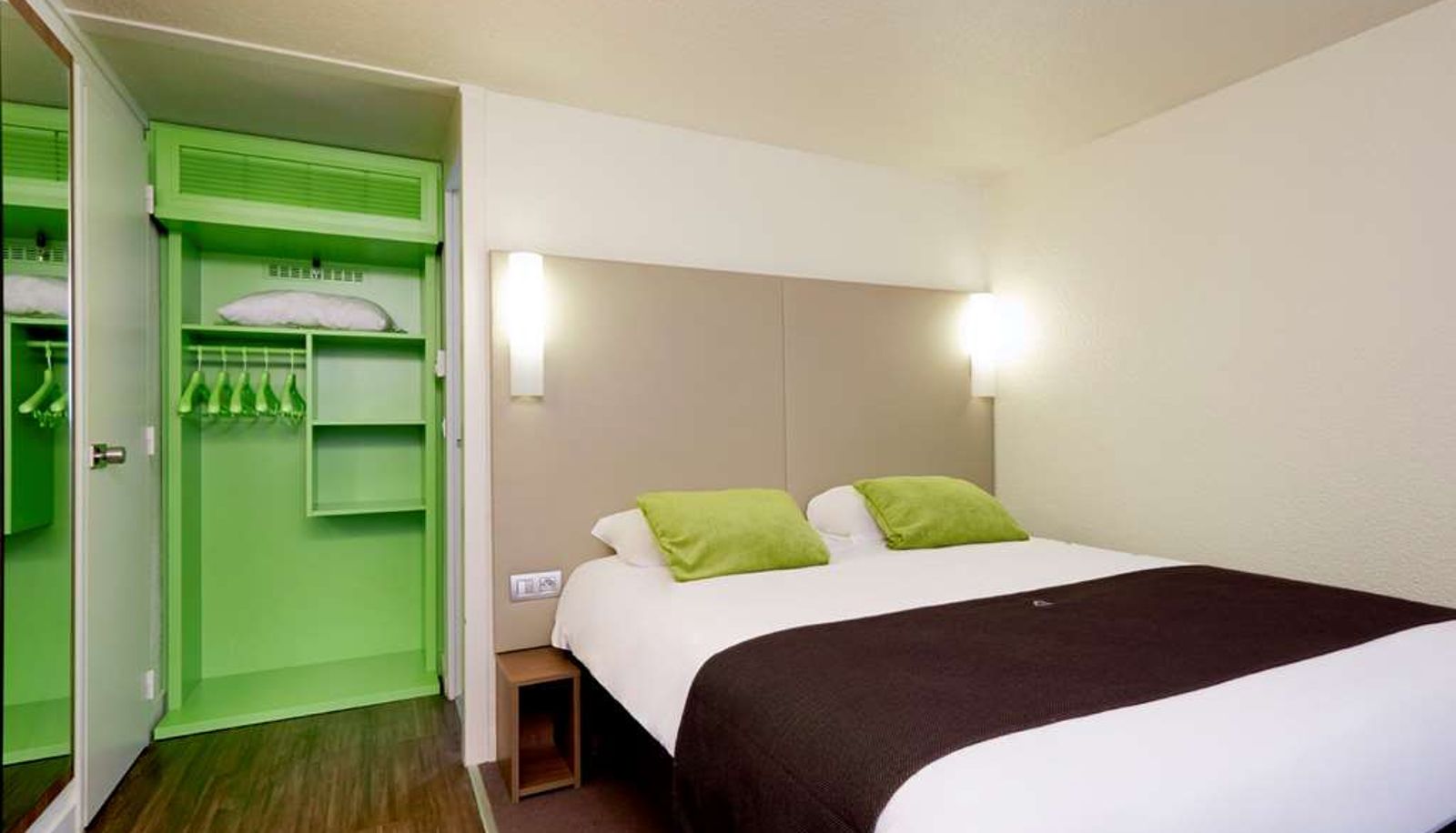 Standardzimmer (Doppel) - CAMPANILE PLAISIR - Saint Quentin en Yvelines